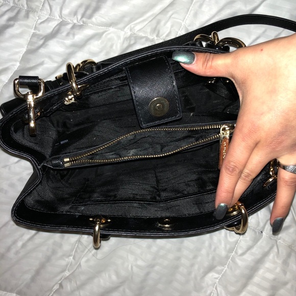 Michael kors Leather black purse - Picture 3 of 6